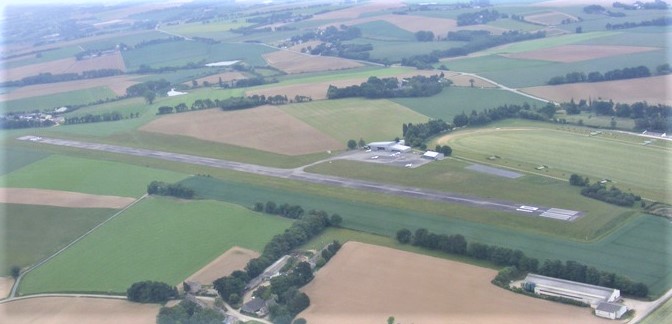 aerodrome à proximité autour de moi