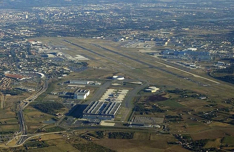 aeroport à proximité autour de moi