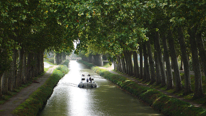 canal à proximité autour de moi