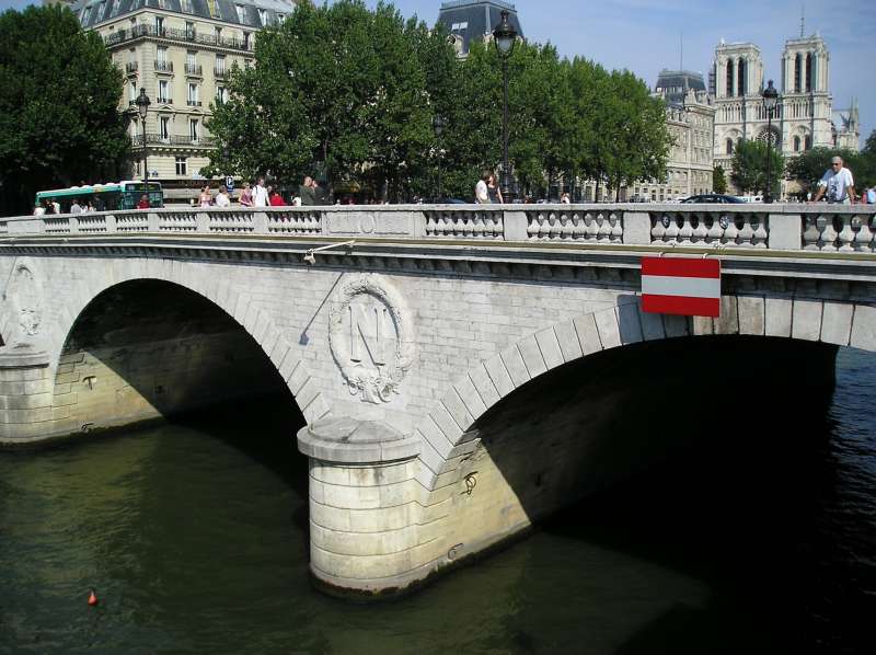 pont à proximité autour de moi