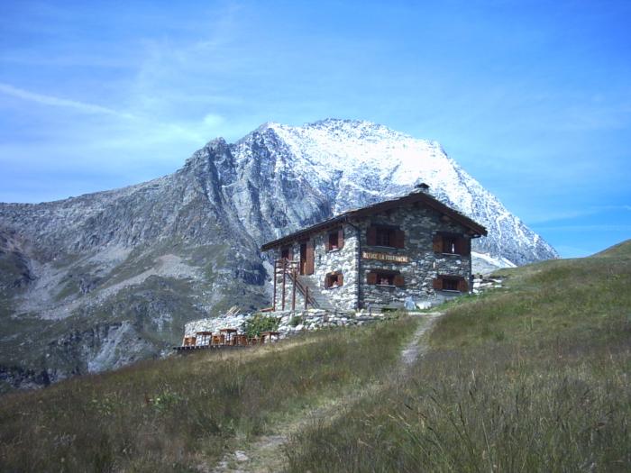 refuge à proximité autour de moi